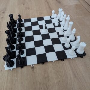 tablero y piezas de ajedrez